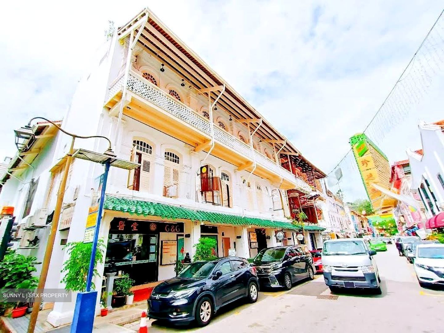 Royal At Chinatown (D1), Retail #581579561